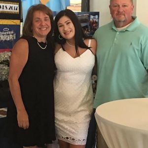 Meet your Posher, Laura